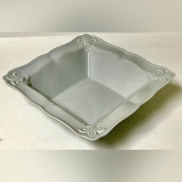 Vtg Discontinued Portmeirion Fluer de Lys Grey Square Scalloped Serving Bowl - Picture 3 of 5